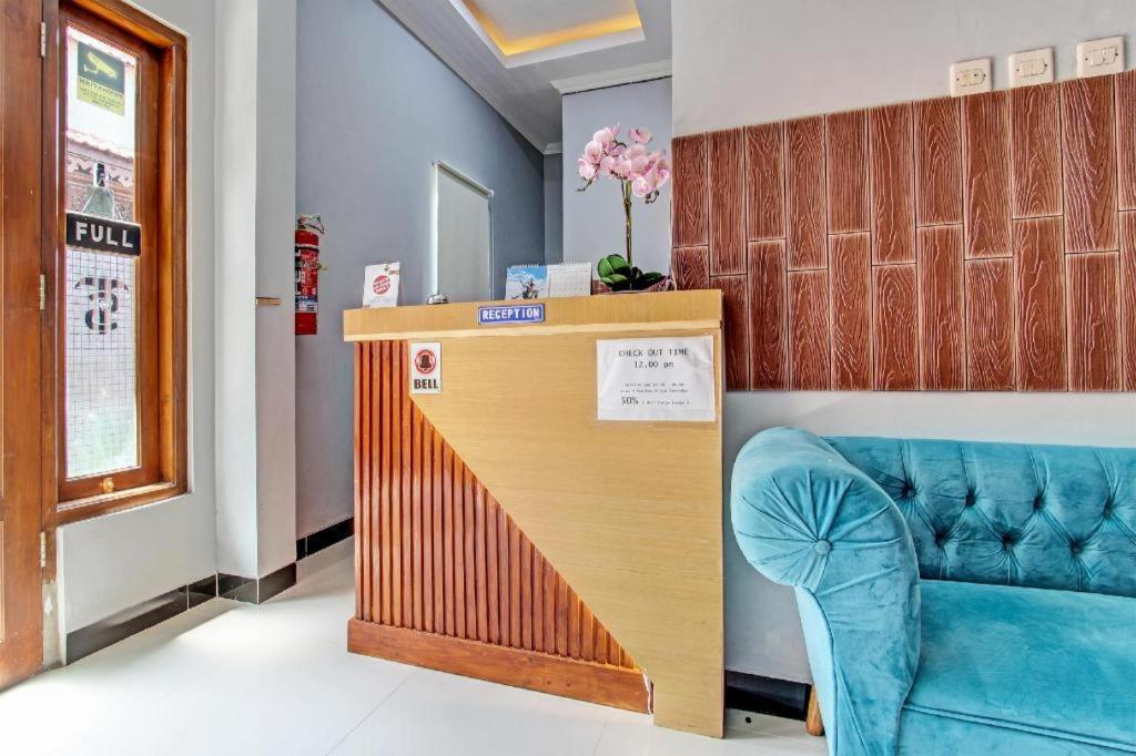 Oyo 91686 Triple S Hotel Malioboro 요그야카르타 외부 사진